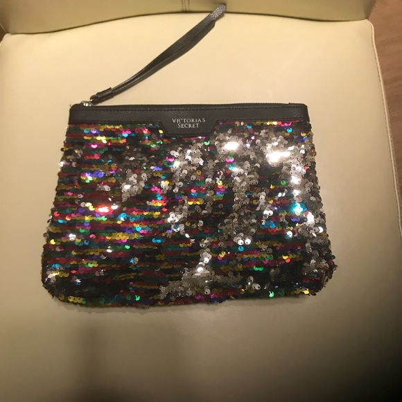 💖VICTORIA SECRET WRISTLET - Picture 1 of 2